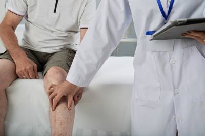 إعادة بناء الرباط الصليبي الأمامي بدون مسامير